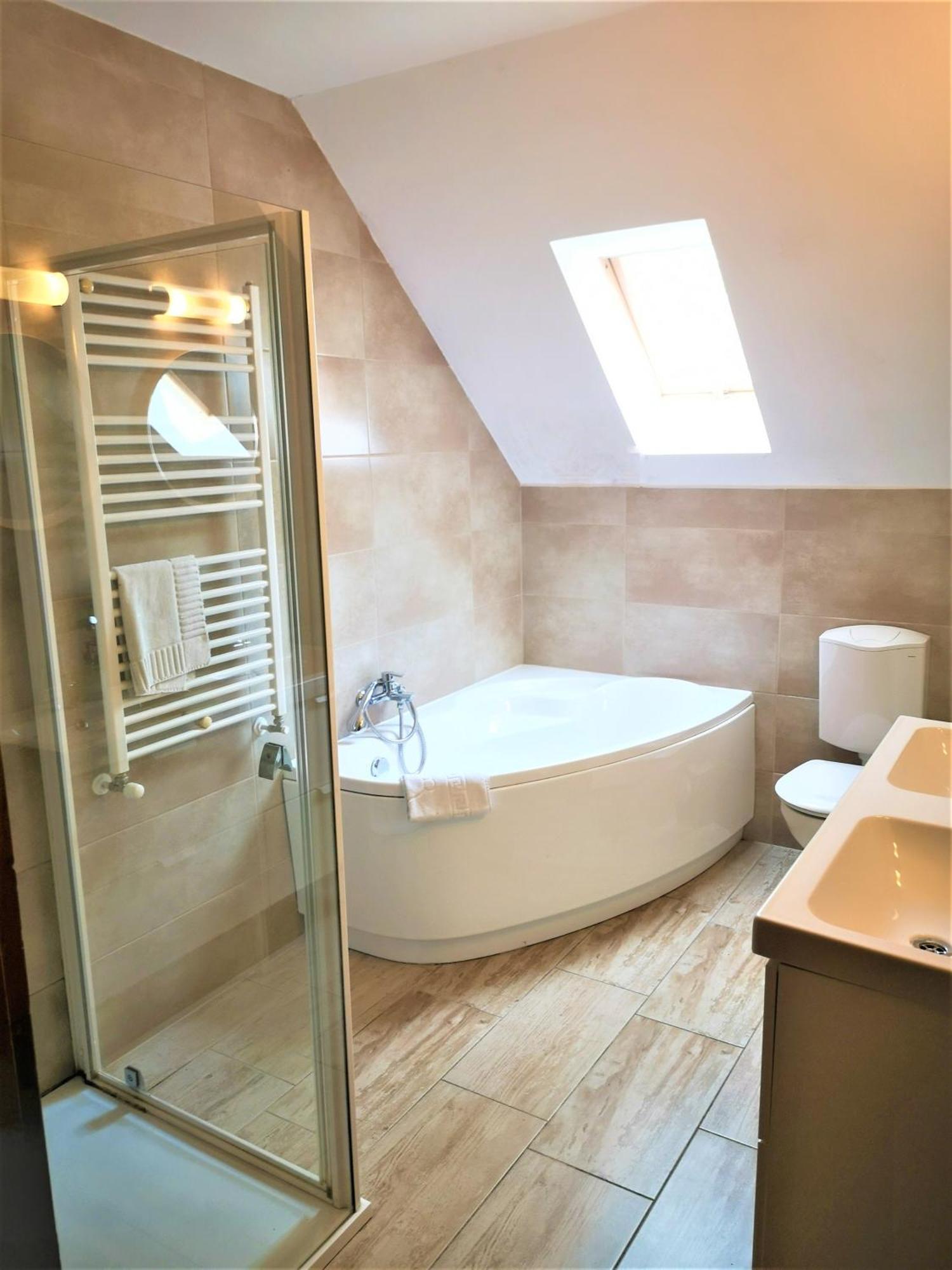 Kikelet Villa Dunakeszi Habitación foto
